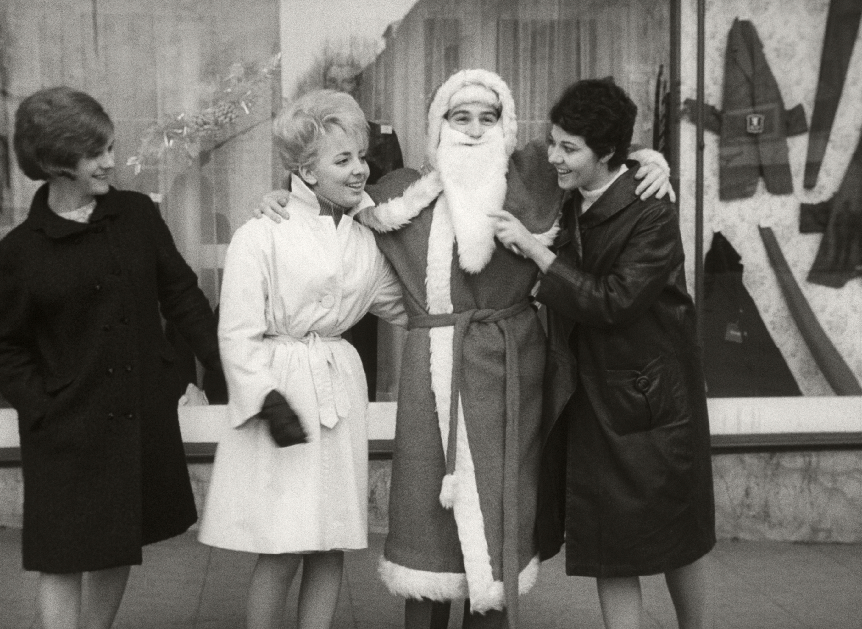 Visuel de LE Père Noël a les yeux bleus